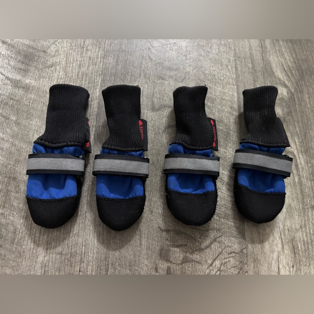 Muttluks dog boots